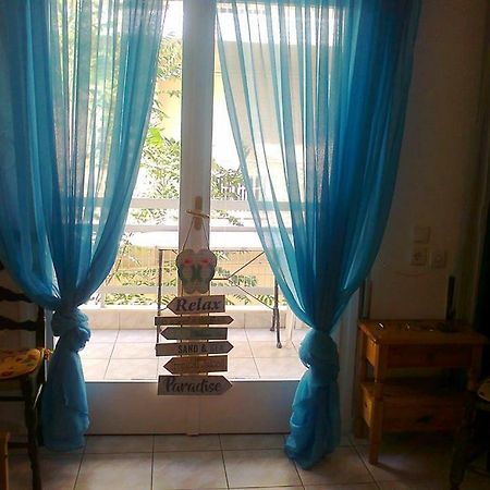 Small And Cosy Appartment- Piccolina Loutraki  Bagian luar foto