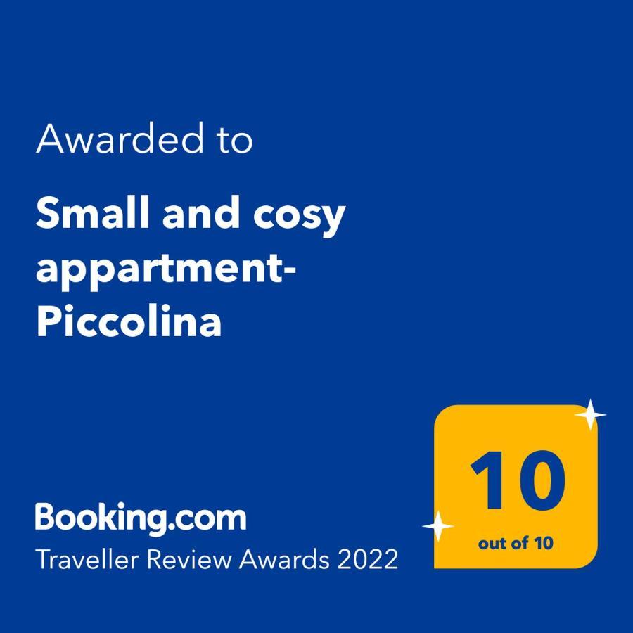 Small And Cosy Appartment- Piccolina Loutraki  Bagian luar foto